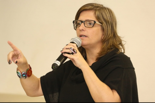 A professora Renata Vereza, do Instituto de História da UFF