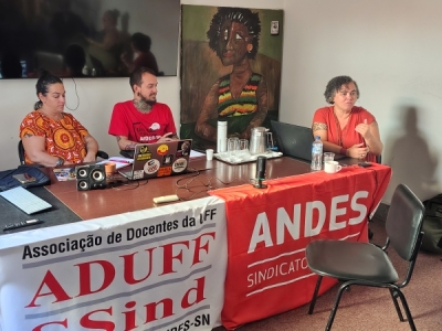 Assembleia docente discute Carta Compromisso para apresentar às candidaturas à reitoria da UFF