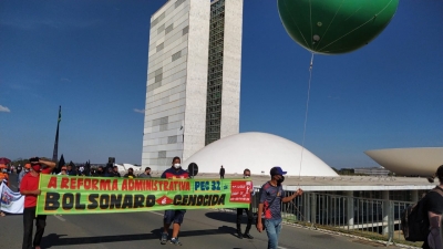 Em Brasília, dia 3, servidores protestaram contra a Reforma Administrativa (PEC 32)