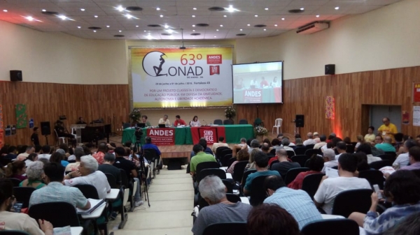 Plenária do terceiro dia do 63° Conad, em Fortaleza, que reafirmou a luta pela revogação da lei que criou a Ebserh