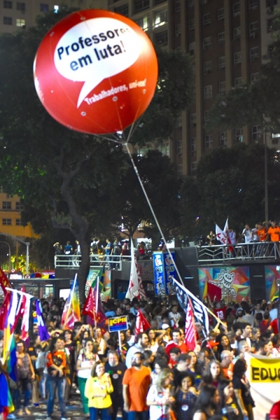 Balão do Andes-SN e docentes no ato contra a reforma da Previdência, na greve geral de 14 de junho, no Rio - Vanor Correa - Especial para a Aduff