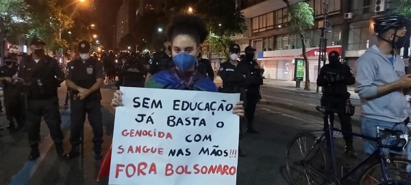 13J | Rio de Janeiro voltou às ruas em defesa dos Correios e pelo Fora Bolsonaro e Mourão
