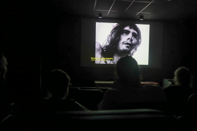 Exibição do filme na sala do Iacs, no Gragoatá, no dia 19 de julho de 2024