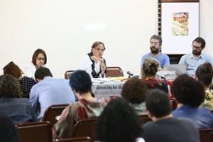 Os professores Carlos Walter e Fernando Penna foram palestrantes na mesa do segundo dia, mediadas pelos docentes Adriana Penna e Gustavo Gomes