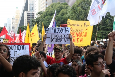 Manifestação pela revogação do NEM, na av. Paulista, em São Paulo