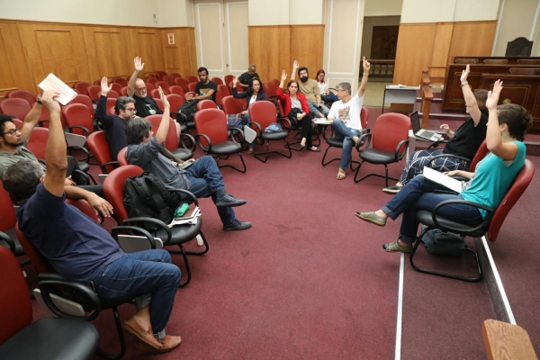 Assembleia Descentralizada dos Docentes começa na UFF de Niterói na terça-feira (6)