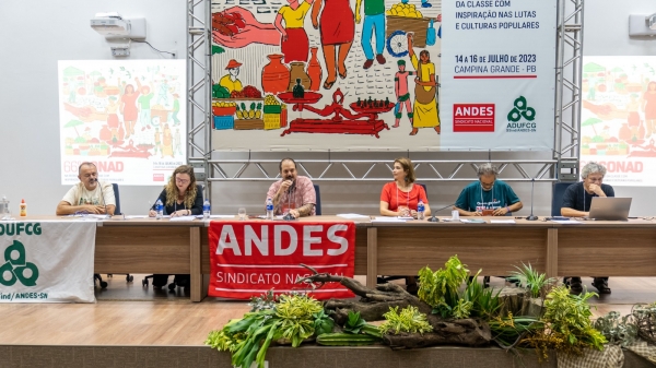 Mesa de encerramento do Conad, em Campina Grande